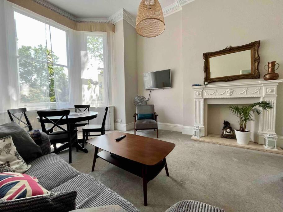 Wonderful Apartment In Earl'S Court 伦敦 外观 照片